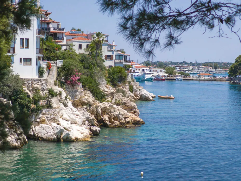 Skiathos plakes