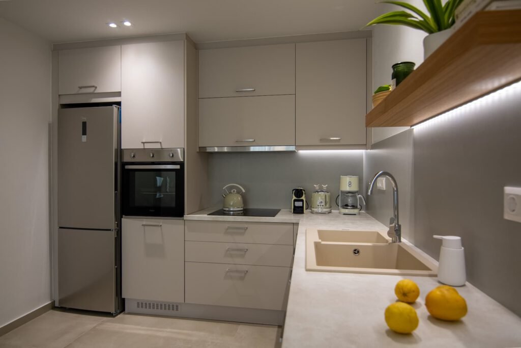 Newly built in 2024, Aigis Apartment Skiathos blends comfort and elegance to create a cosy home away from home on the beautiful island of Skiathos. Conveniently located in Skiathos Town, our apartment offers easy access to the entire island.