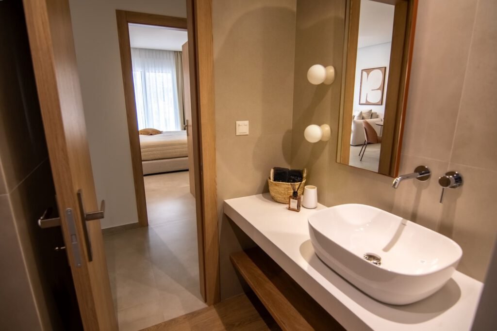 Newly built in 2024, Aigis Apartment Skiathos blends comfort and elegance to create a cosy home away from home on the beautiful island of Skiathos. Conveniently located in Skiathos Town, our apartment offers easy access to the entire island.