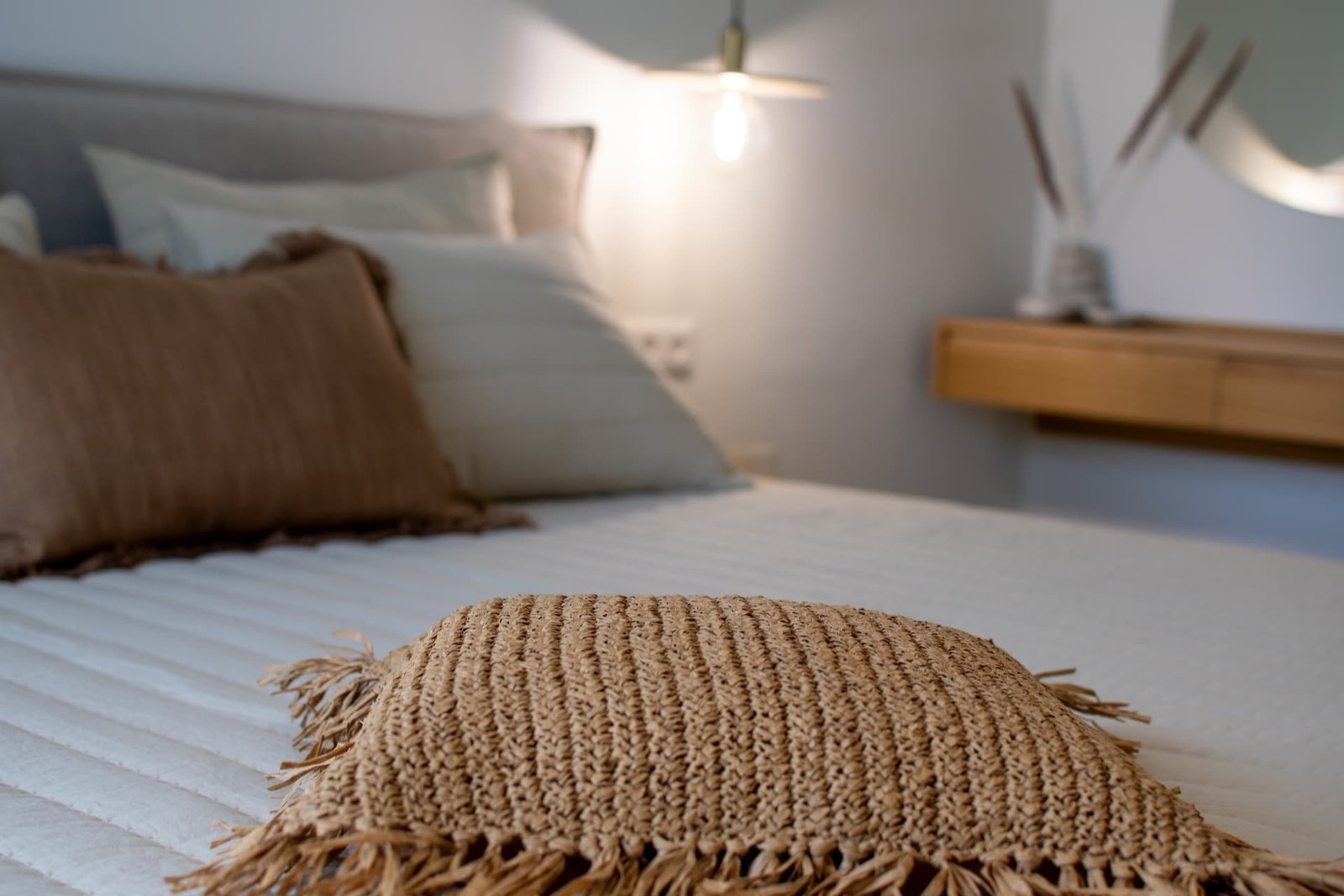Newly built in 2024, Aigis Apartment Skiathos blends comfort and elegance to create a cosy home away from home on the beautiful island of Skiathos. Conveniently located in Skiathos Town, our apartment offers easy access to the entire island.