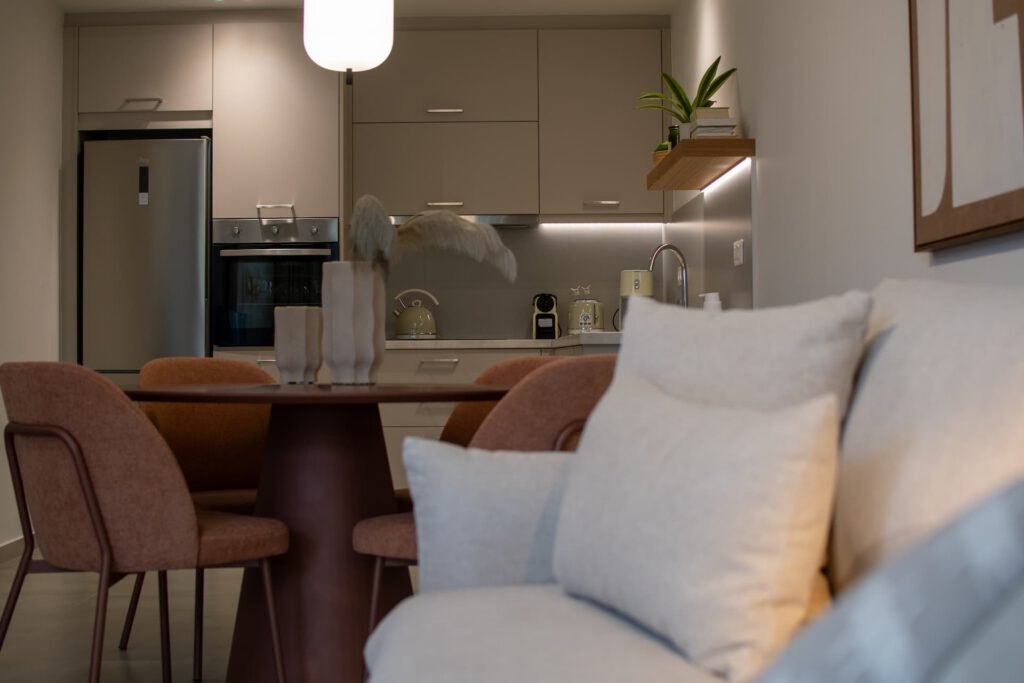 Newly built in 2024, Aigis Apartment Skiathos blends comfort and elegance to create a cosy home away from home on the beautiful island of Skiathos. Conveniently located in Skiathos Town, our apartment offers easy access to the entire island.